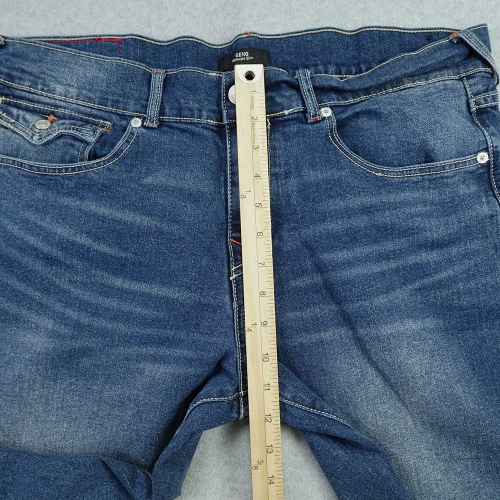 True Religion Jeans Mens 34 Blue Geno Relaxed Slim SN Flap Medium Wash